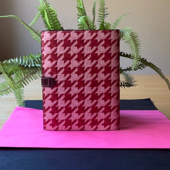 π COACH NOTEBOOK WITH HOUNDSTOOTH PRINT π NWT π - Picture 9 of 16